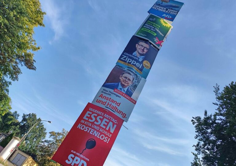 Wahlplakate von