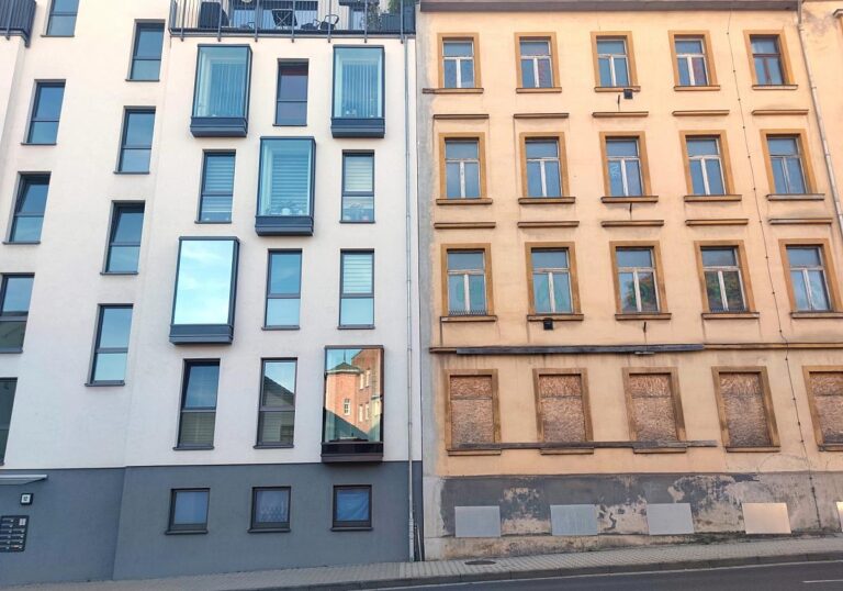 Neues und