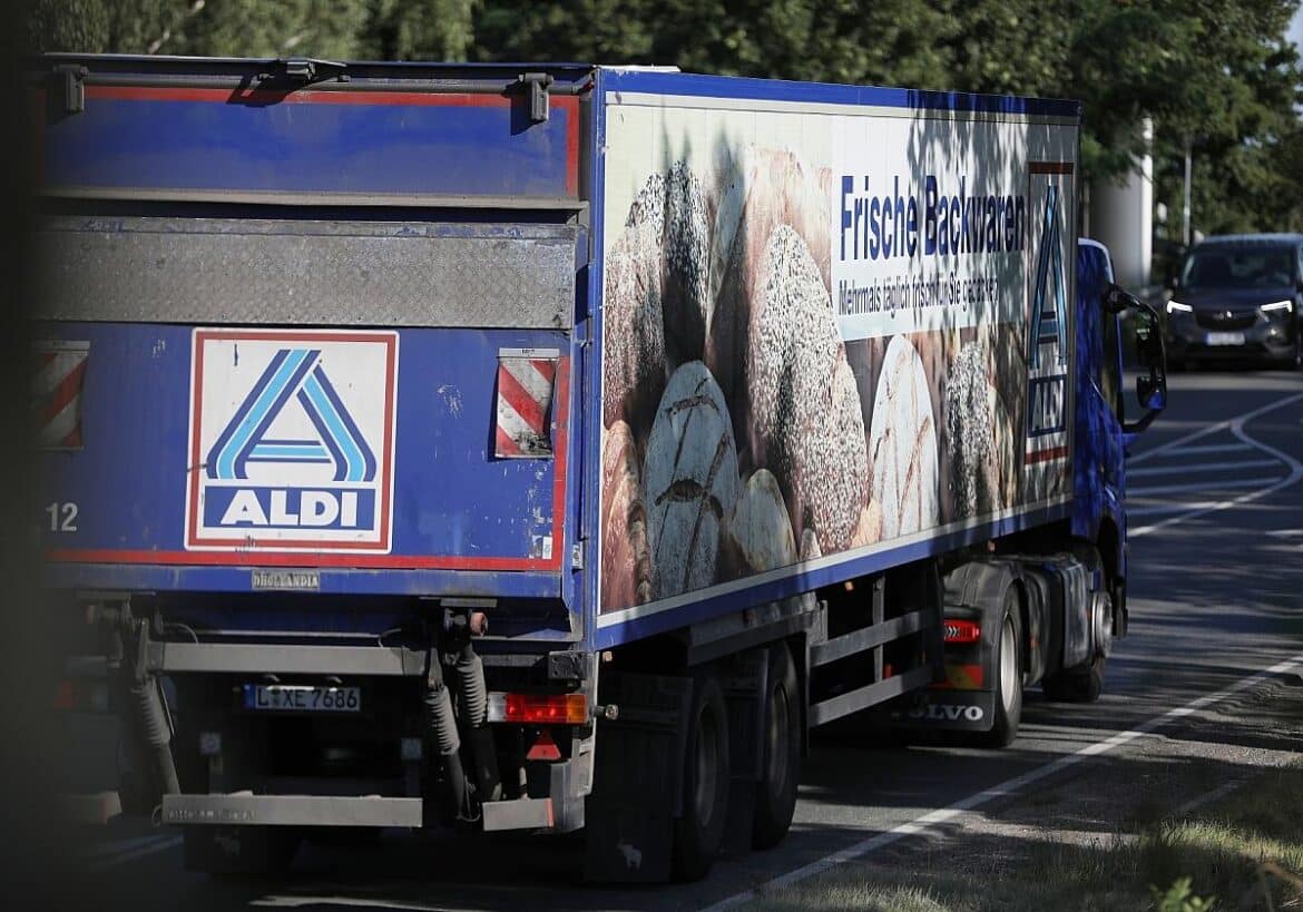 ALDI-Lkw auf