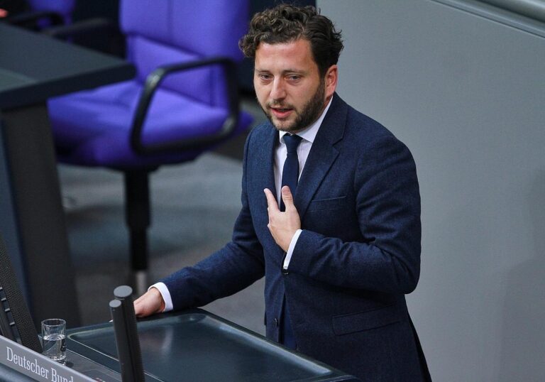 Felix Banaszak
