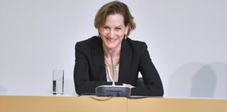 Anne Applebaum