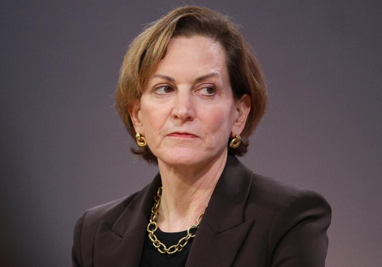 Anne Applebaum