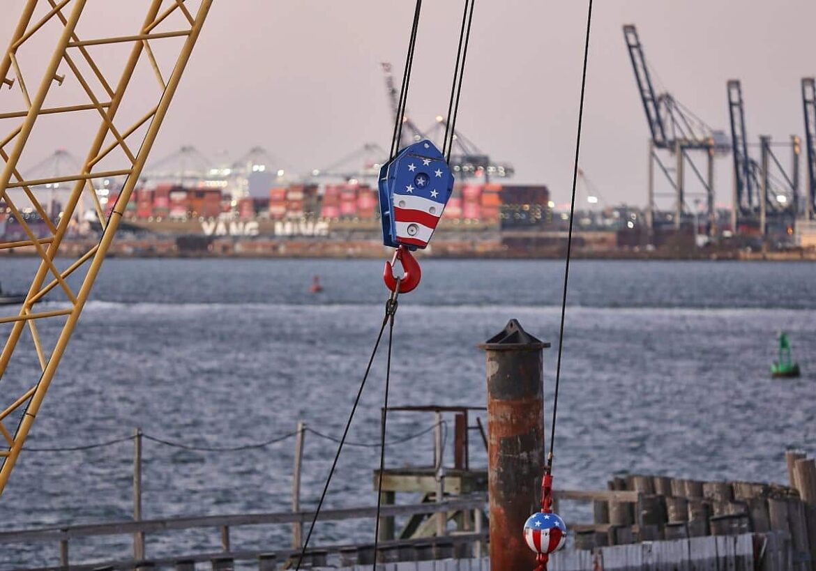 Industrieanlagen (Archiv)