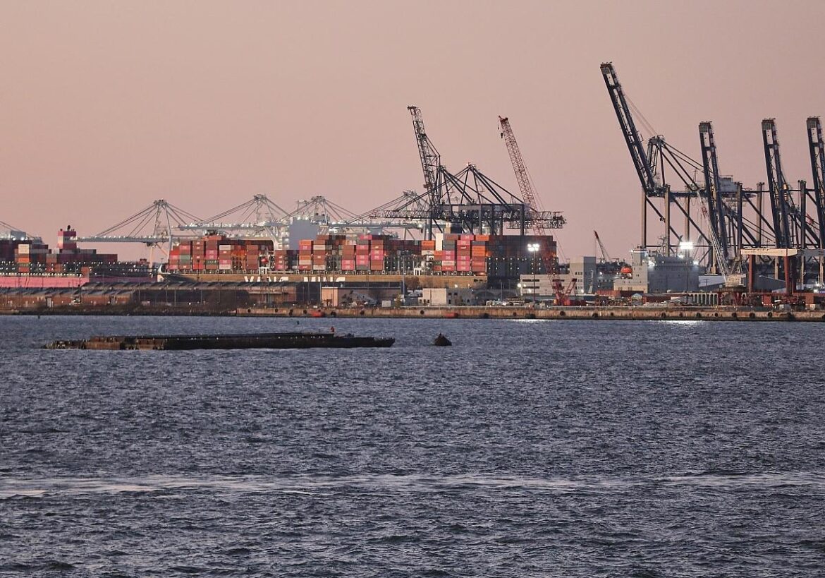 Industrieanlagen (Archiv)