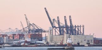 Industrieanlagen (Archiv)