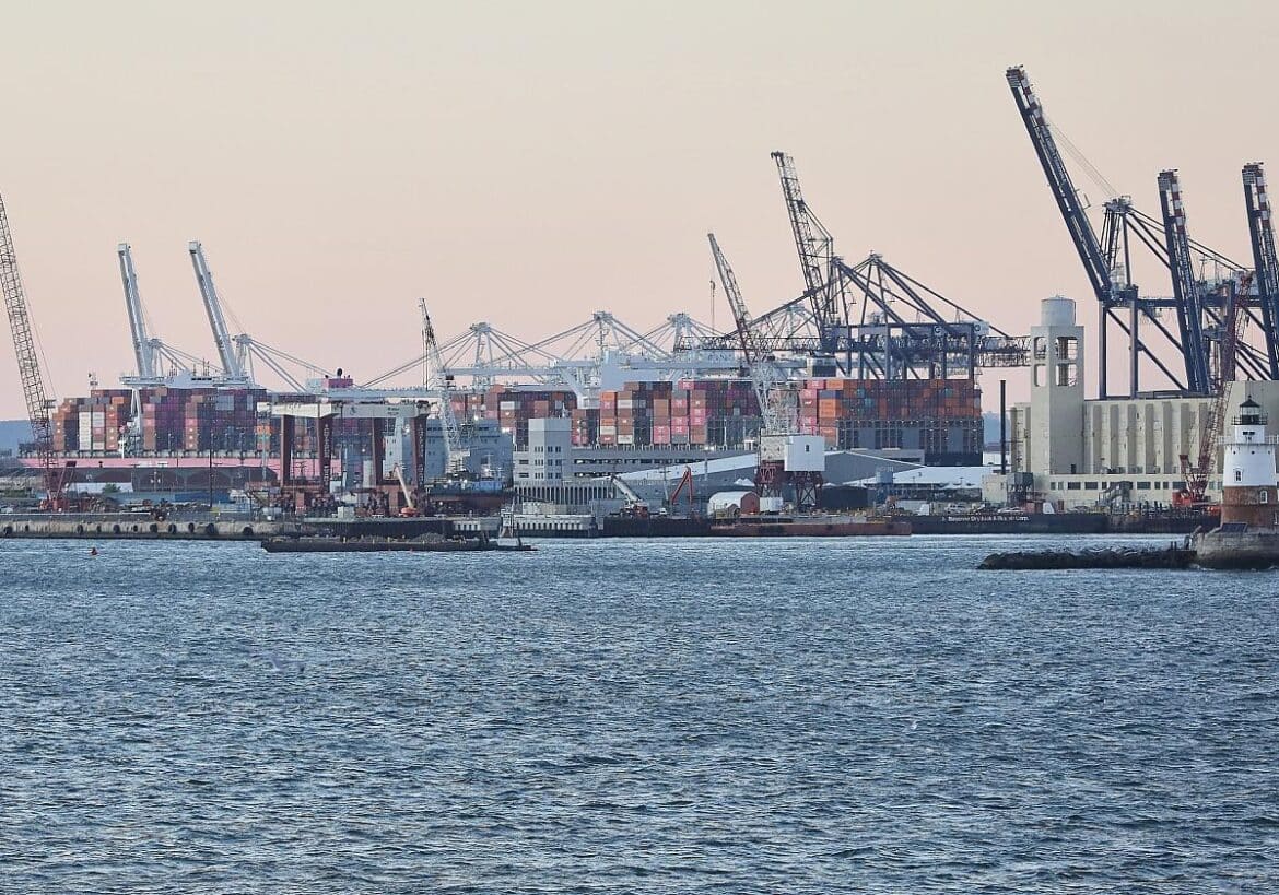 Industrieanlagen (Archiv)