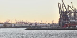 Industrieanlagen (Archiv)