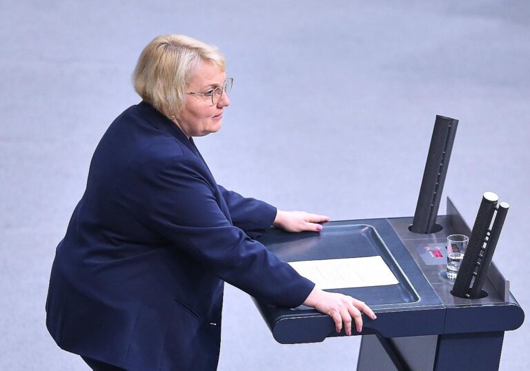 Katja Mast