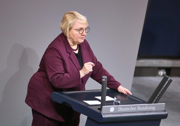 Katja Mast