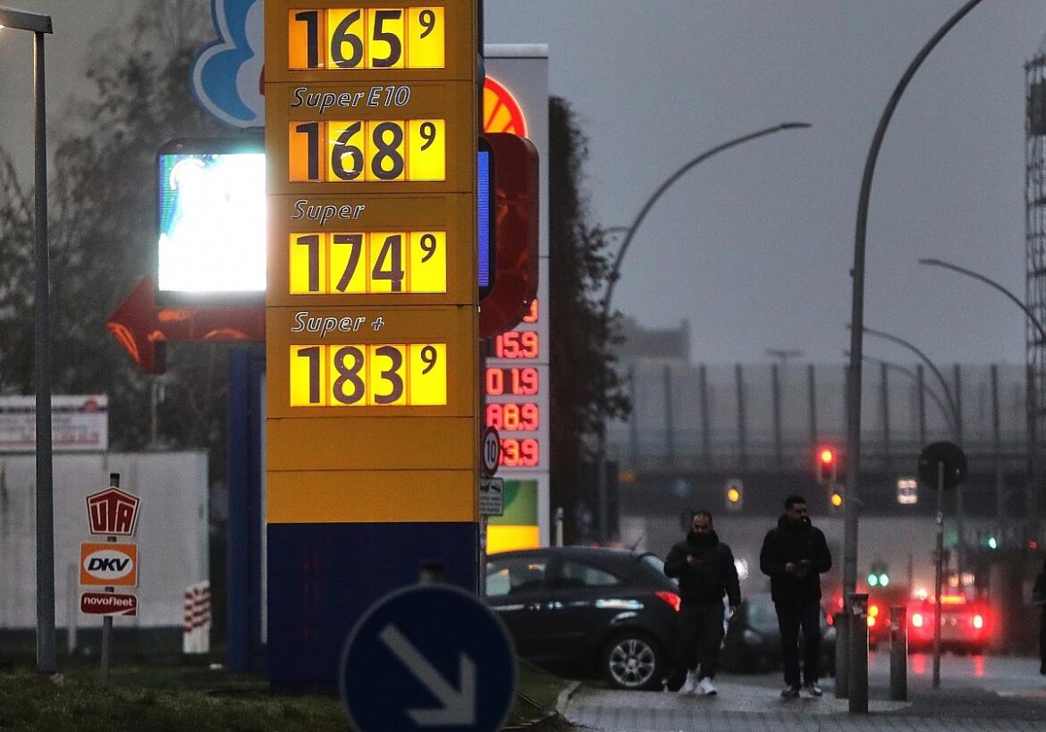 Tankstellen zum