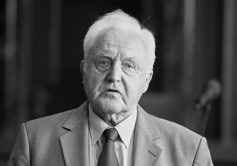 Oscar Schneider