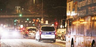 Straßenverkehr unter