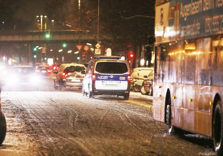 Straßenverkehr unter