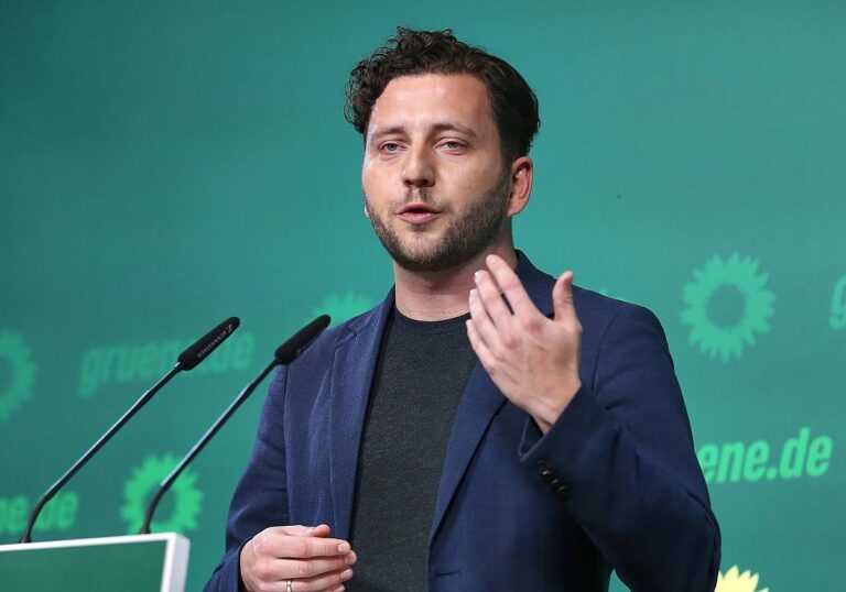 Felix Banaszak