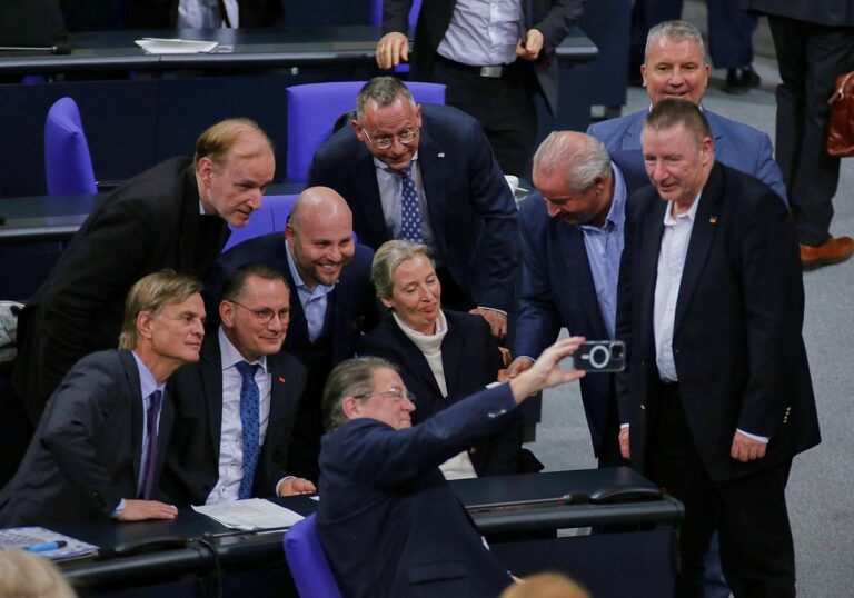 AfD-Fraktion macht