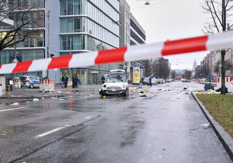Auto fährt