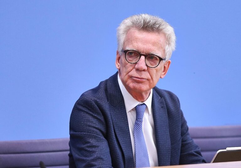 Thomas de