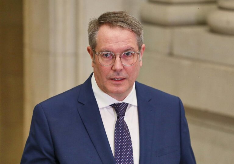 Alexander Schweitzer