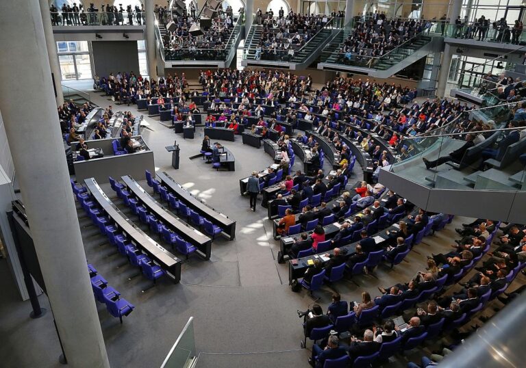 Konstituierende Sitzung