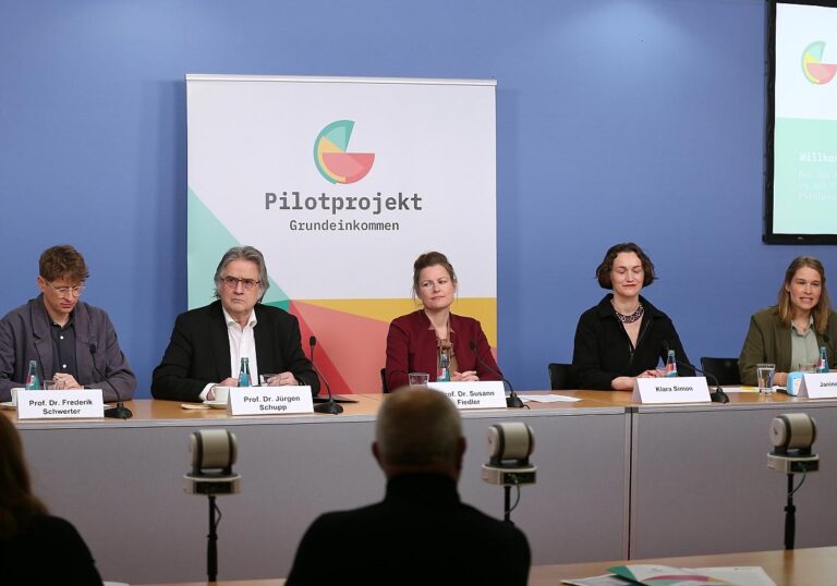 Pressekonferenz: Pilotprojekt