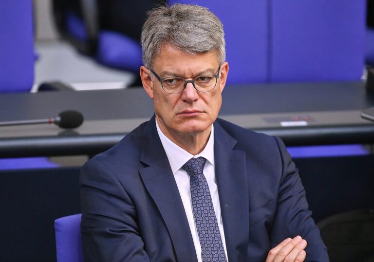 Patrick Schnieder