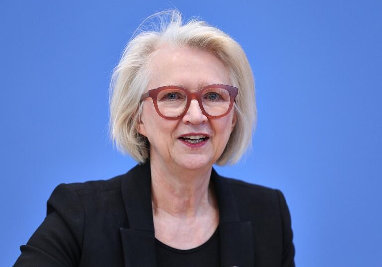 Monika Schnitzer