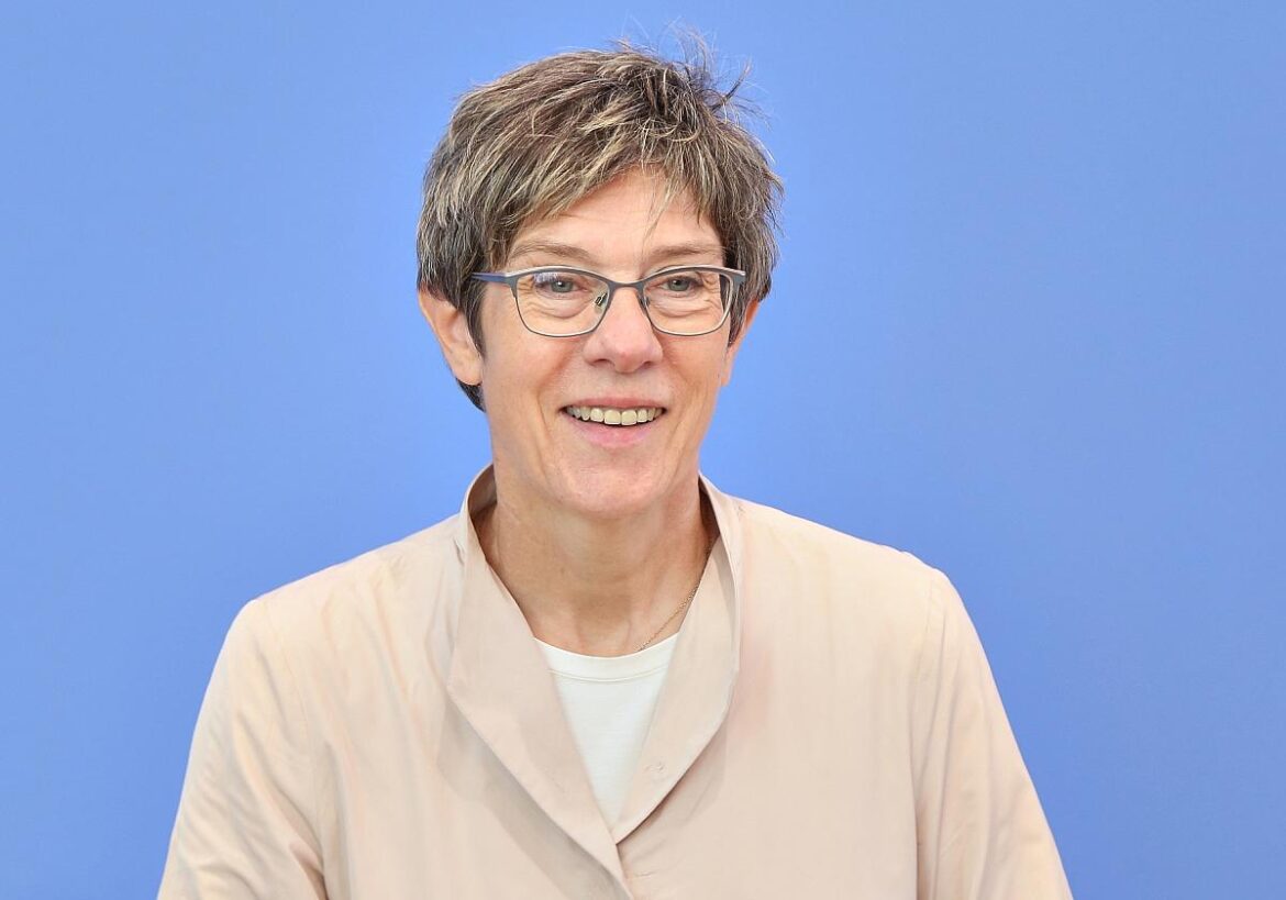 Annegret Kramp-Karrenbauer