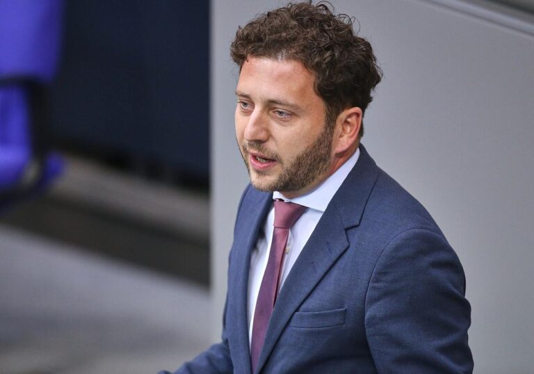 Felix Banaszak