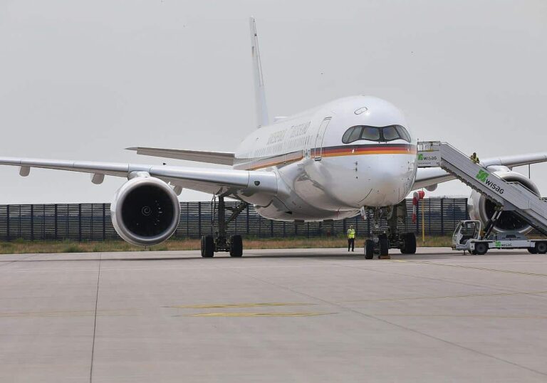 Flugzeug der