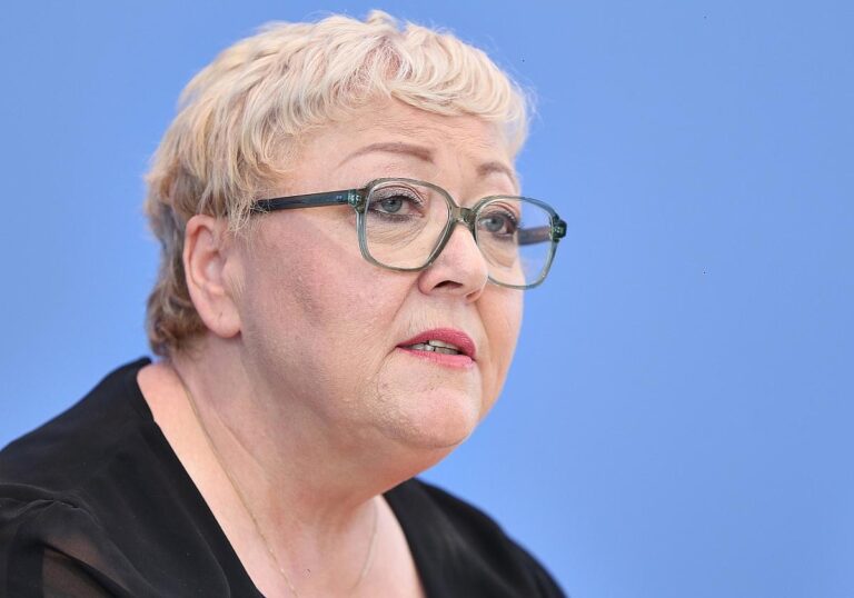 Evelyn Zupke