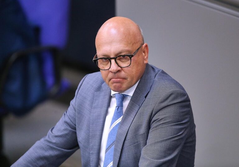 Alexander Throm