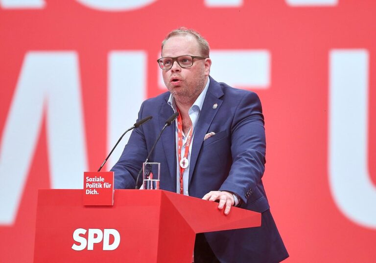 Helge Lindh