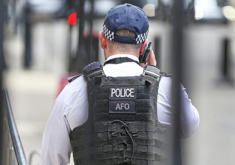 Britischer Polizist