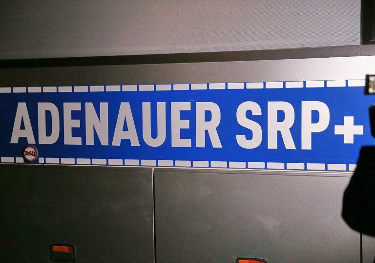 Lautsprecher-Bus "Adenauer