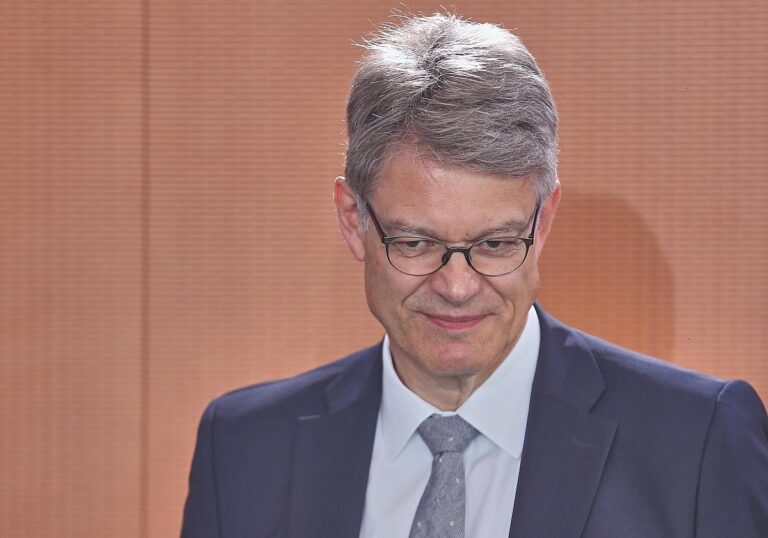 Patrick Schnieder