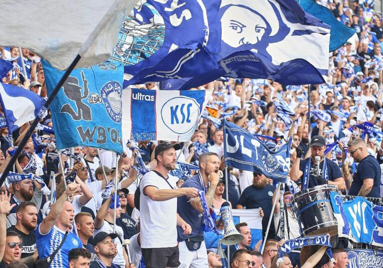 Karlsruhe-Fans (Archiv)