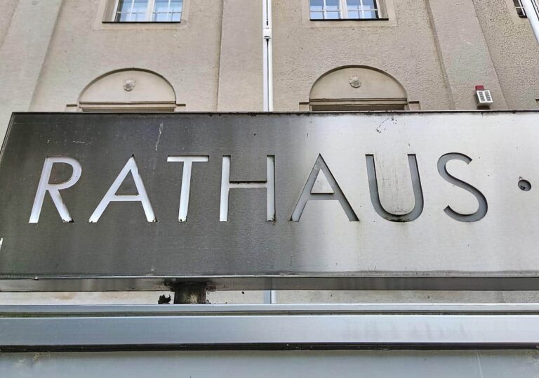 Rathaus (Archiv)