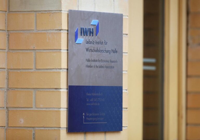 IWH -