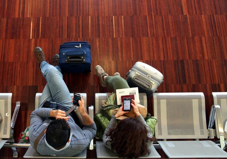 Warten am Flughafen