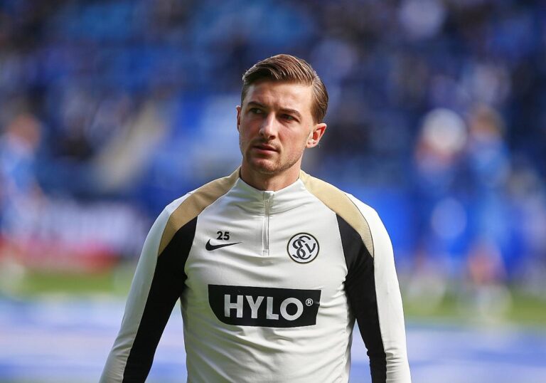 Lukas Petkov