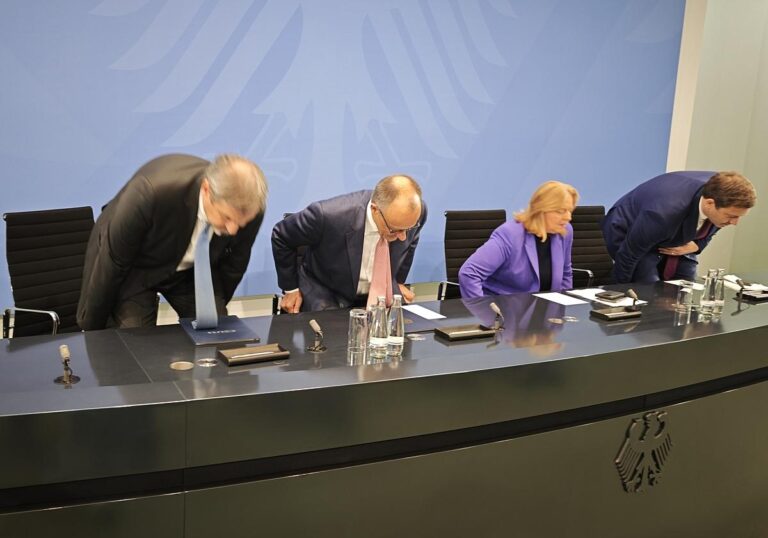 Pressekonferenz nach