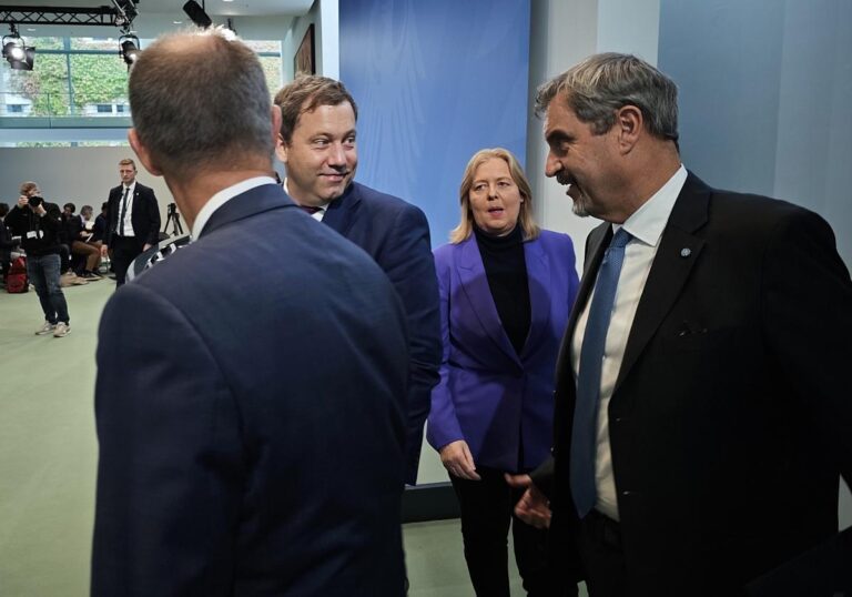 Pressekonferenz nach
