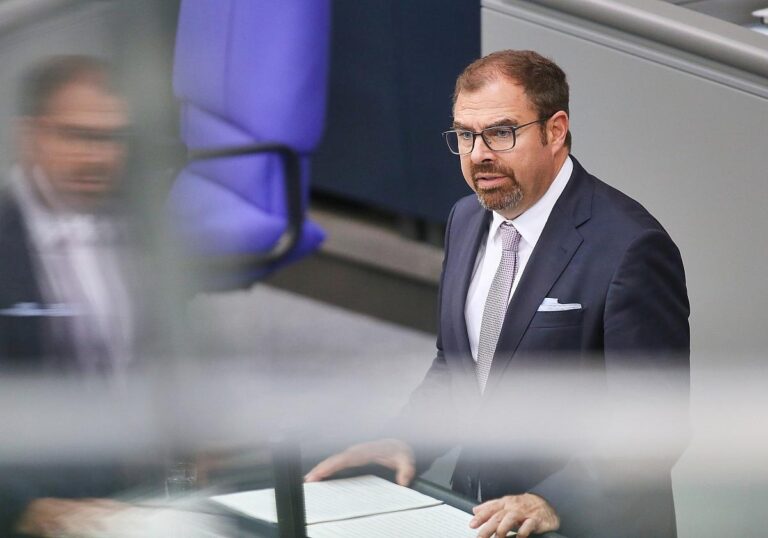 Florian Hahn