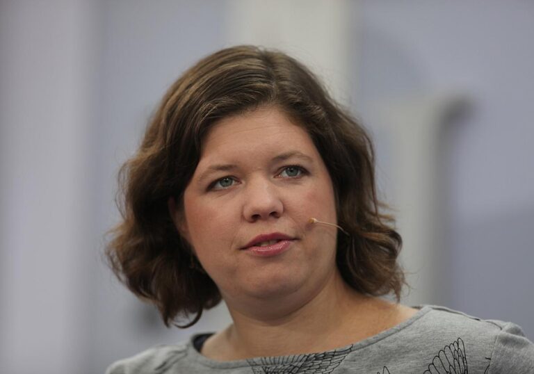 Julia Friedrichs