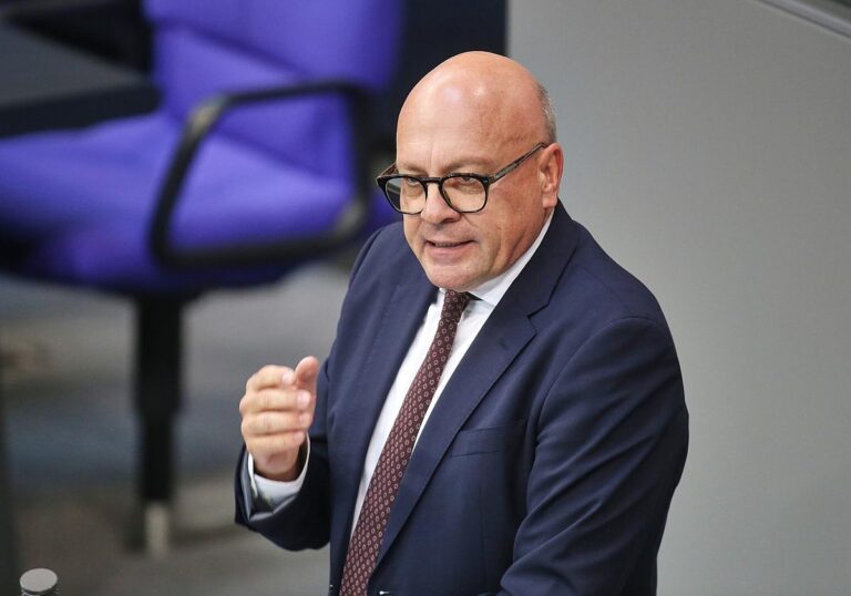 Alexander Throm