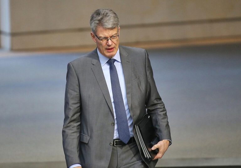 Patrick Schnieder