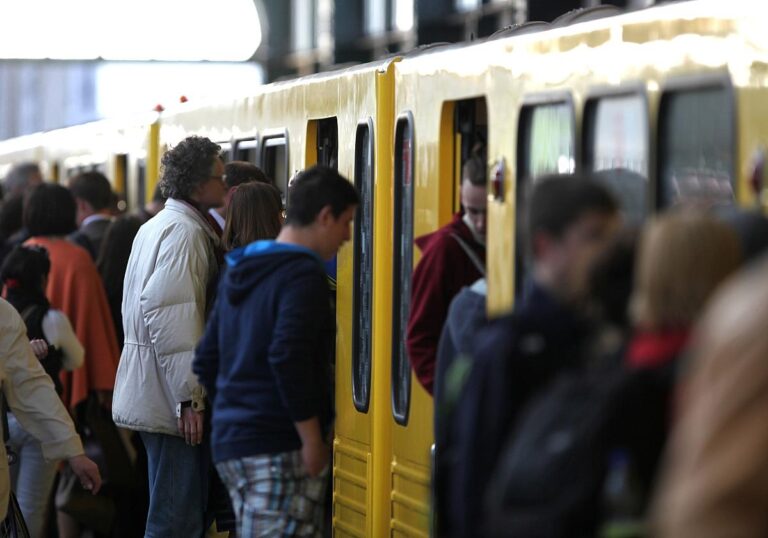 Fahrgäste am