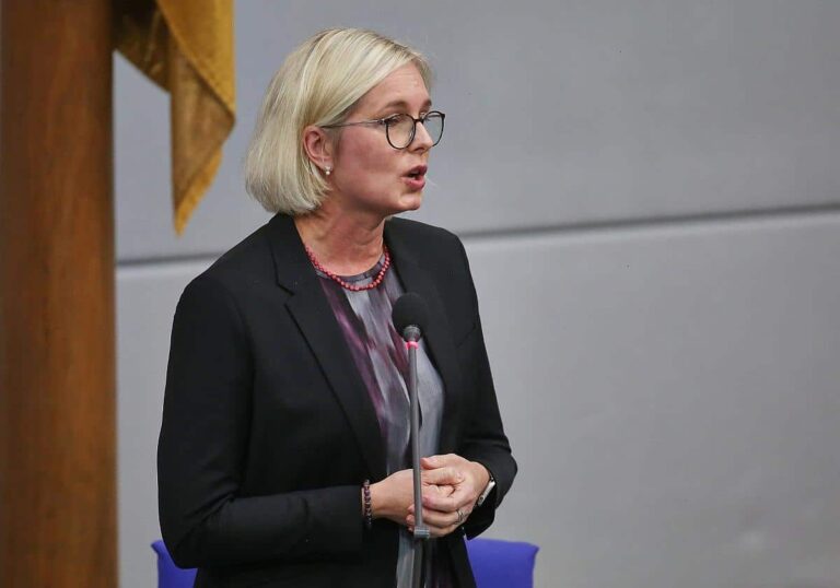 Christiane Schenderlein