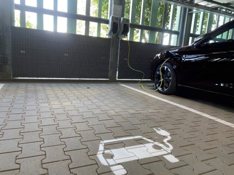 E-Ladesäule im Parkhaus des Klinikums Osnabrück