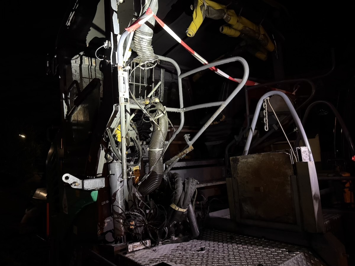 Nachbar löschte brennende Teermaschine im Landwehrviertel Osnabrück Die Brandstelle an der Teermaschine